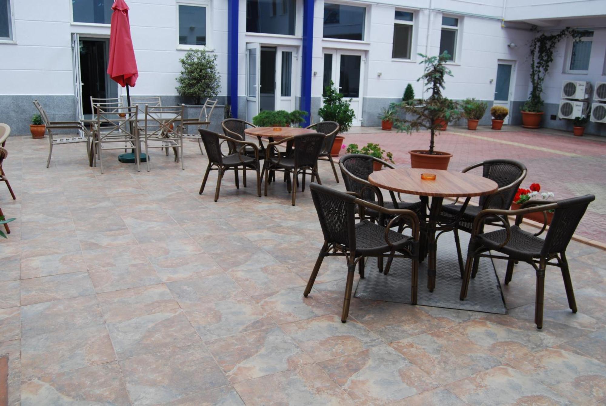Hotel Maria Constanţa Exteriör bild